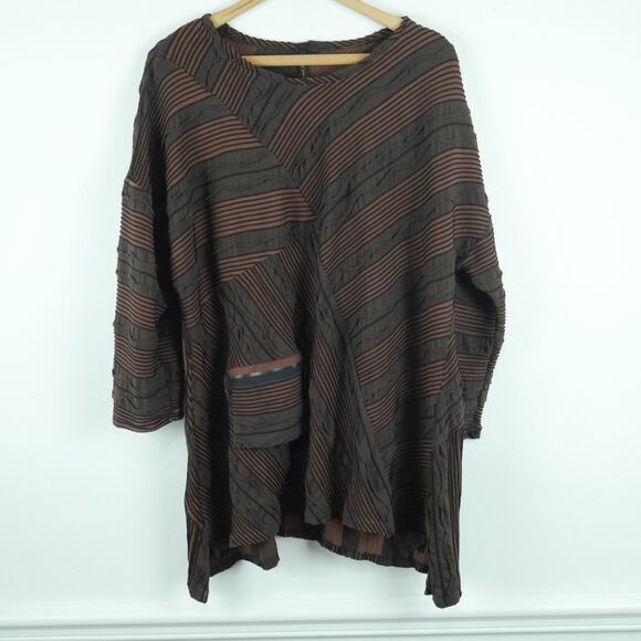 IC by Connie K Tops - IC Connie K 1X Tunic Top Brown Black Lagenlook Art to Wear Pocket Trapeze Hem